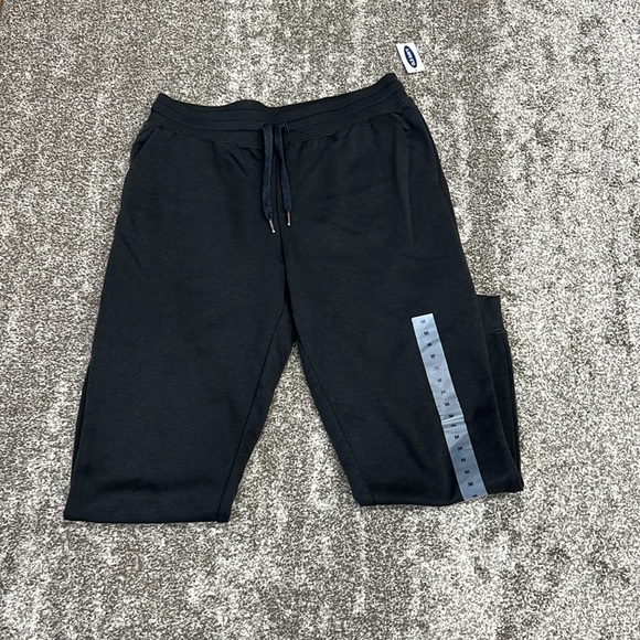 Old navy joggers - Picture 2 of 2